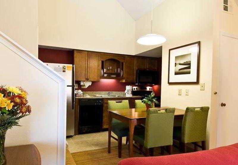 Residence Inn Raleigh Midtown Room photo